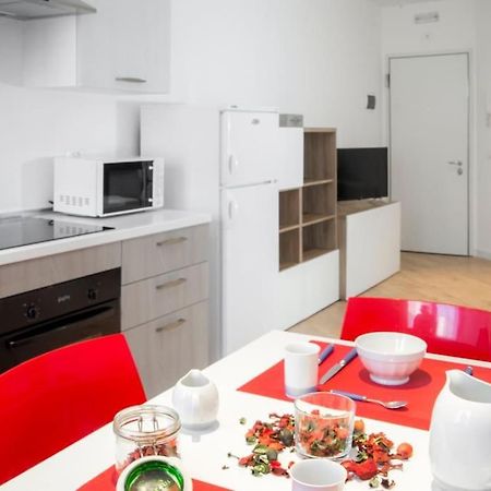 B&B Gocciadoro 26 Nuovo, Climatizzato, Zona Ospedale, Posto Auto Trento Luaran gambar